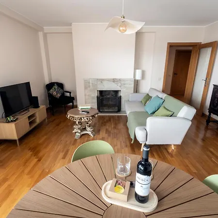Balcony With Douro River View - Near Porto アパート Valbom